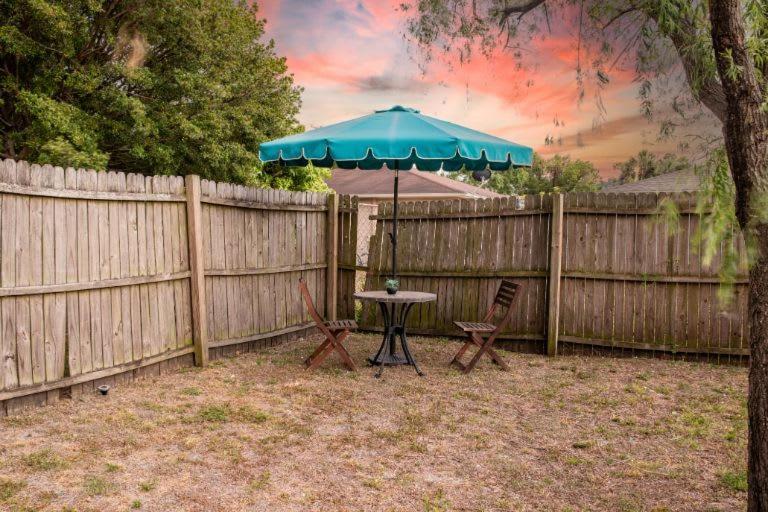 Upscale Ybor House With Outdoor Living Space Τάμπα Εξωτερικό φωτογραφία